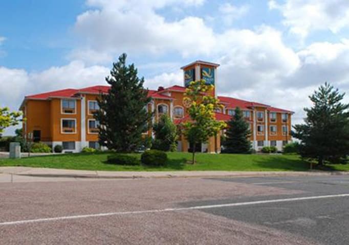 econo lodge tech center photo