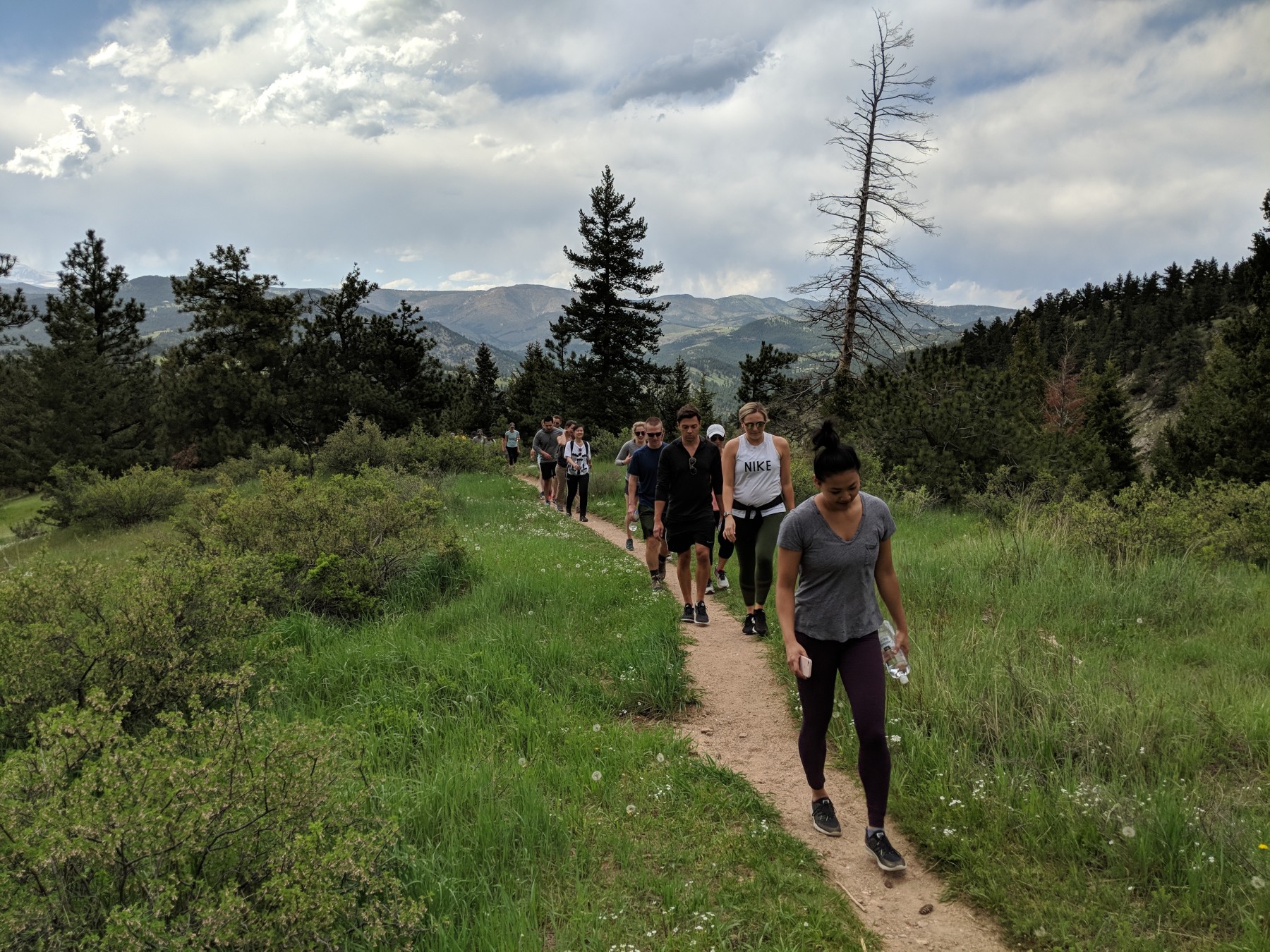 hike thru the rocky mountains close to denver photo 10